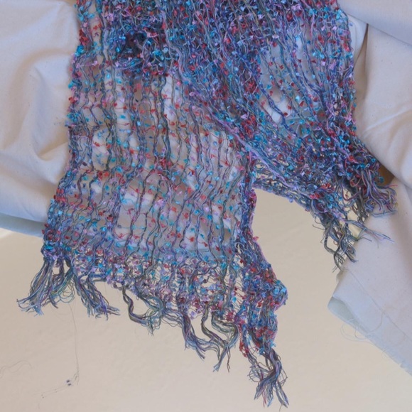 Multicolored Light Knit Scarf - PLEASE COMMENT BEFORE BUYING - Picture 4 of 4